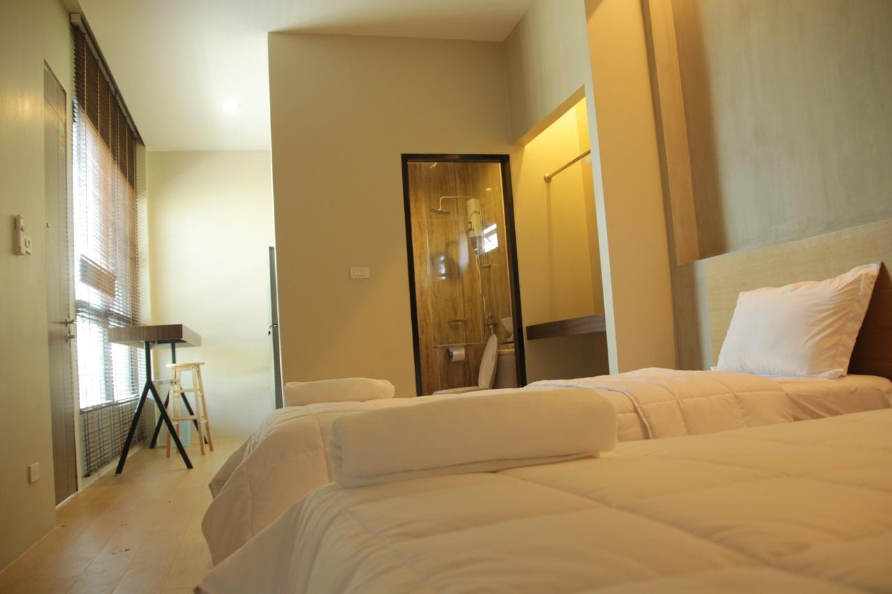 The Residence Thepkanjana Ban Khlong Krathum Baen Exterior foto